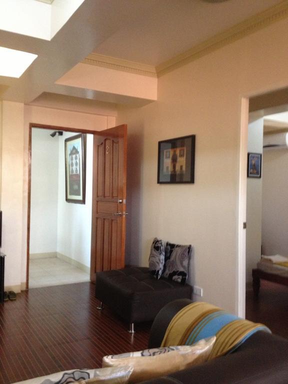 The Saint Joseph Residential Suites Lucena Quarto foto